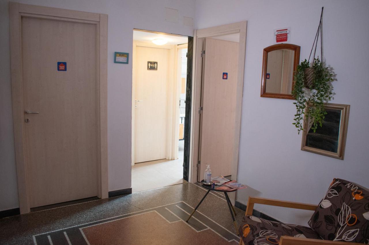 Abbey Hostel جنوة المظهر الخارجي الصورة